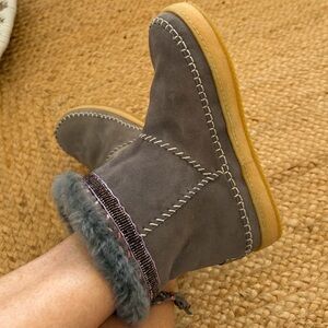 Free people NEW Nyali LaidBack London Suede shearling Ankle boot With Tassels 🌈